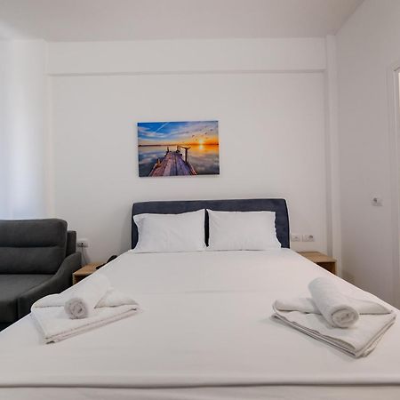 Vullkan Hotel Ksamil Buitenkant foto