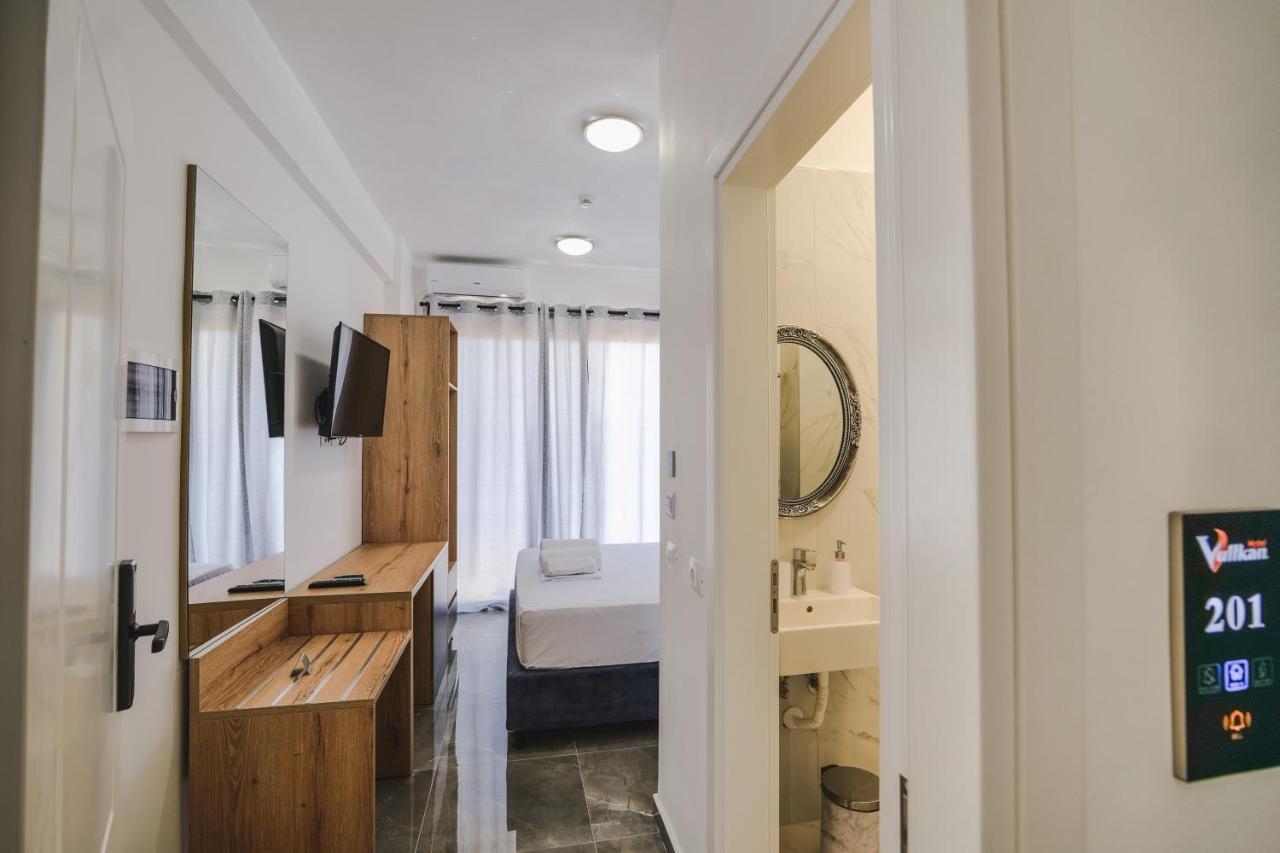 Vullkan Hotel Ksamil Buitenkant foto