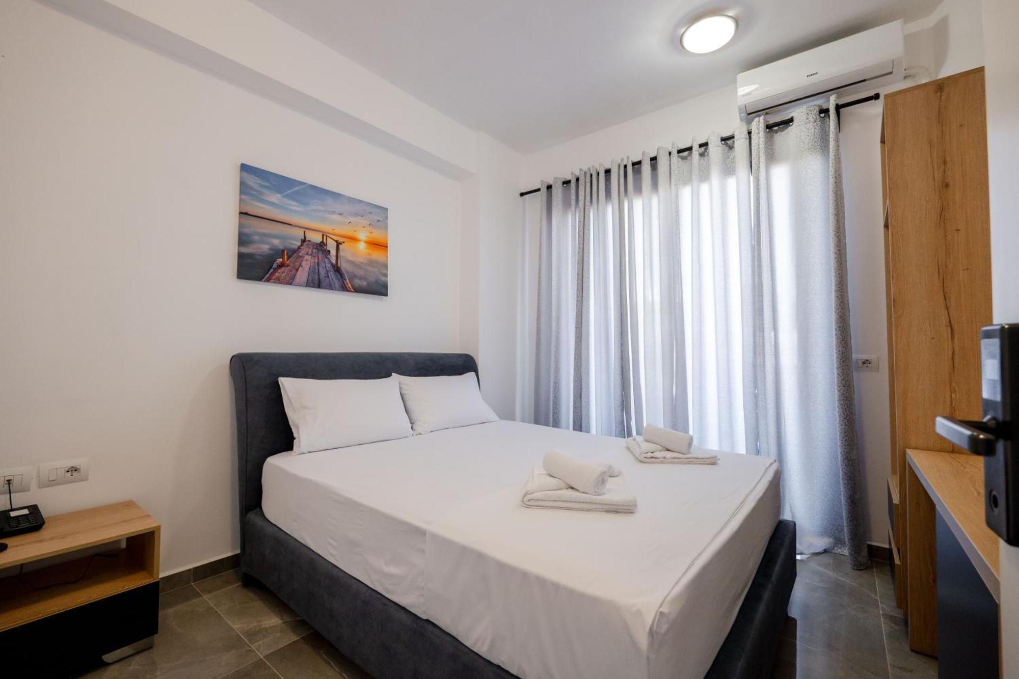 Vullkan Hotel Ksamil Buitenkant foto