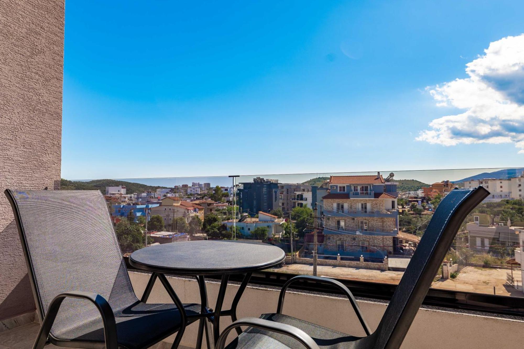 Vullkan Hotel Ksamil Buitenkant foto