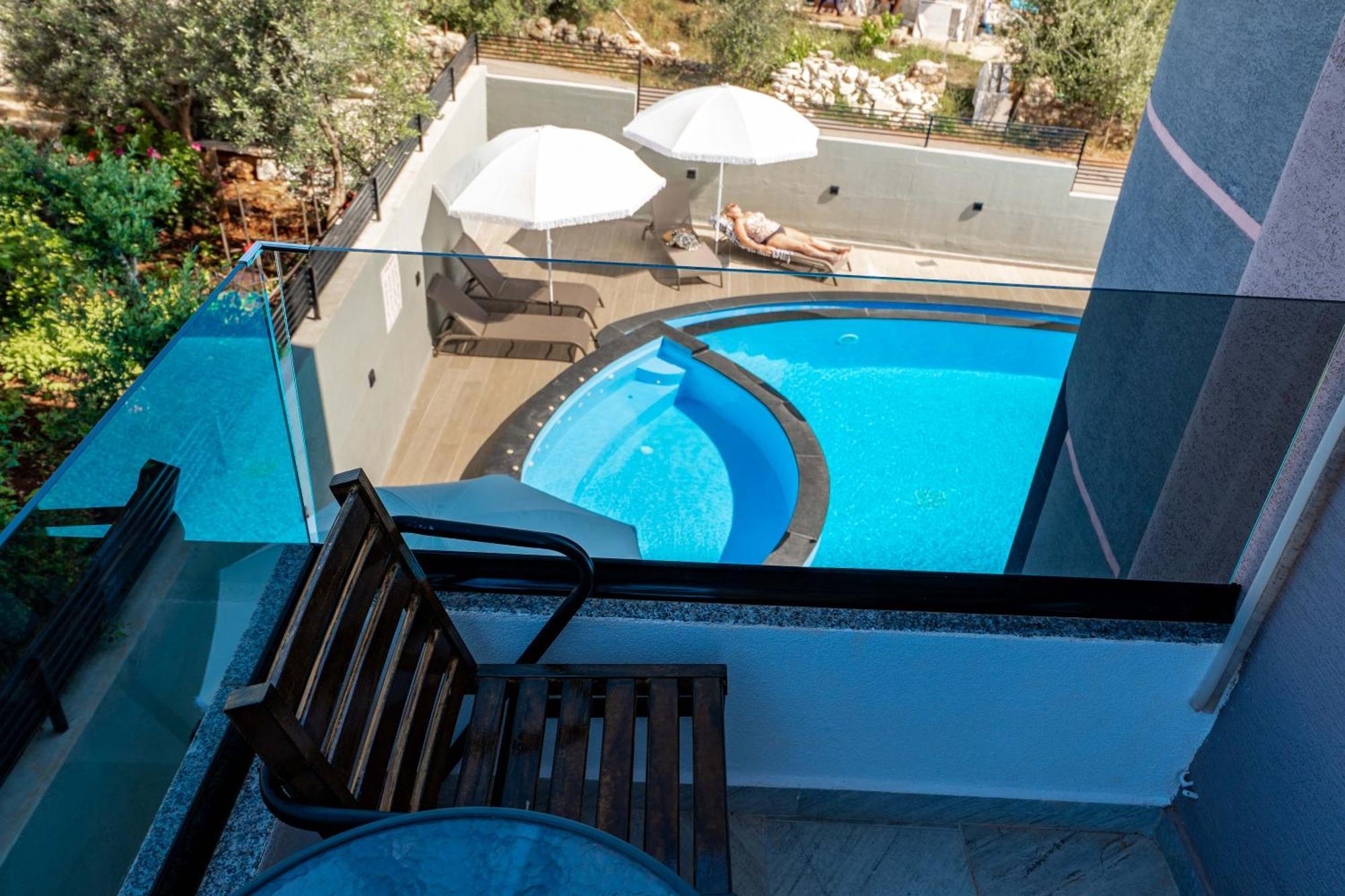 Vullkan Hotel Ksamil Buitenkant foto