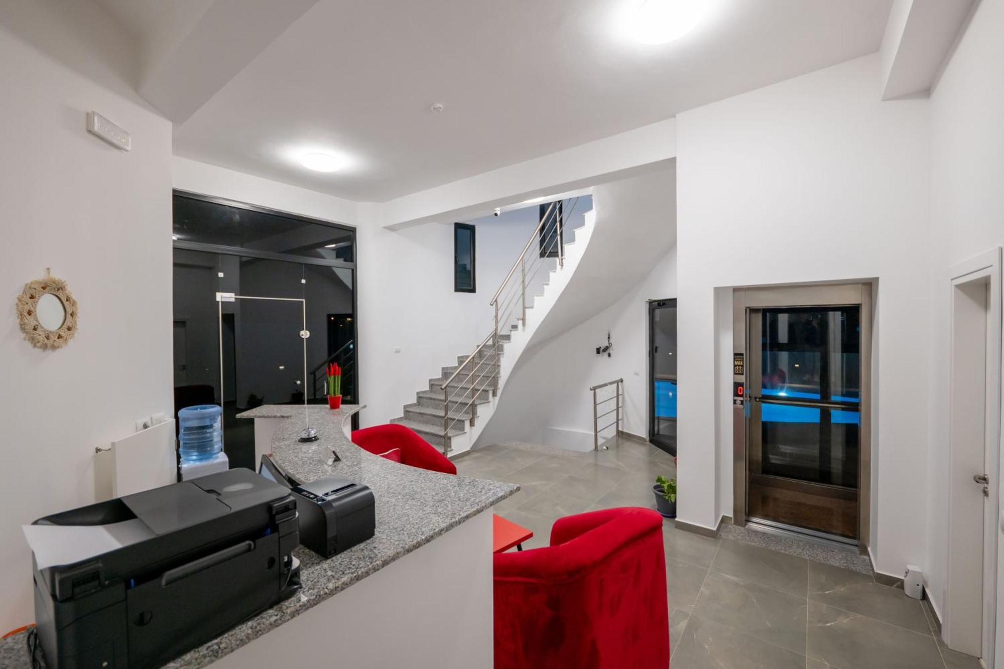 Vullkan Hotel Ksamil Buitenkant foto