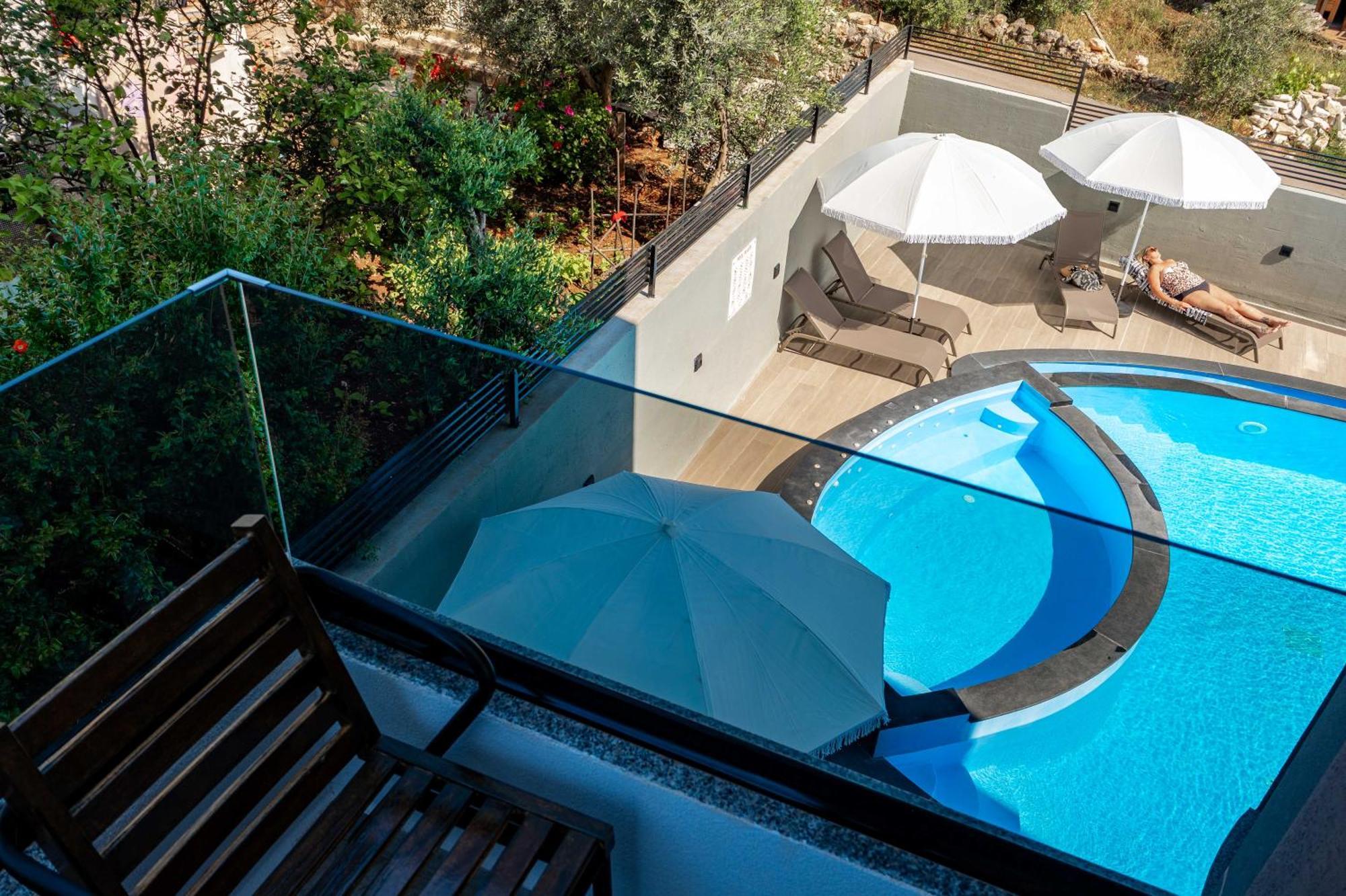 Vullkan Hotel Ksamil Buitenkant foto