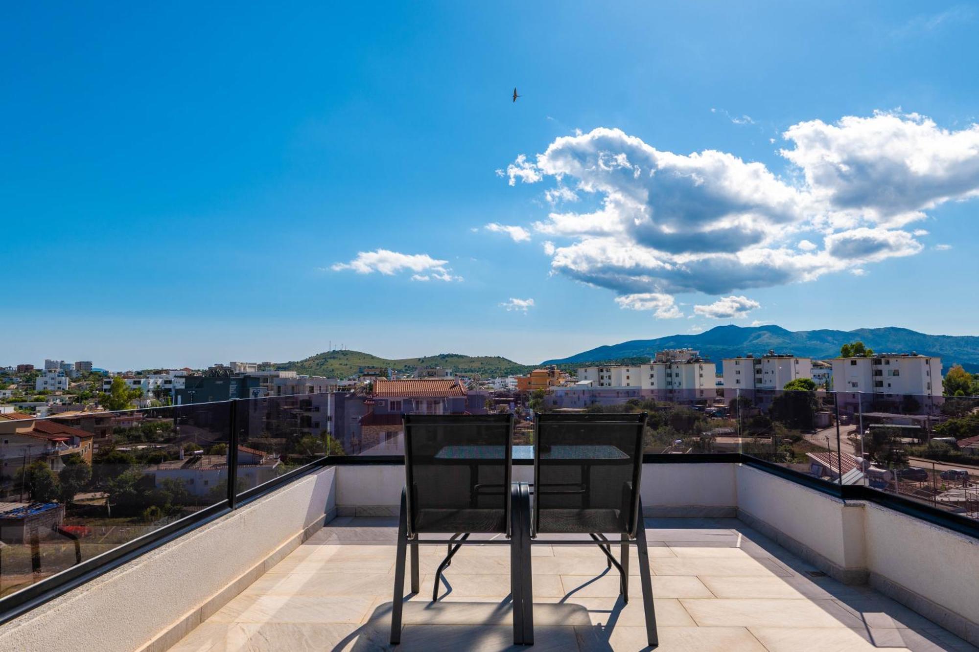 Vullkan Hotel Ksamil Buitenkant foto